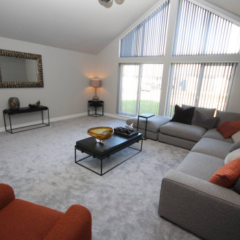 lounge alt 1